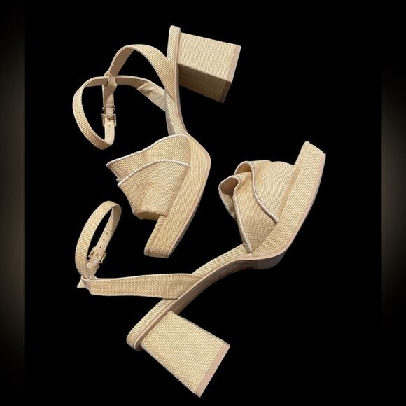 Dolce Vita Elegant Beige Block Heel Sandals NWT size 8 - Picture 5 of 6